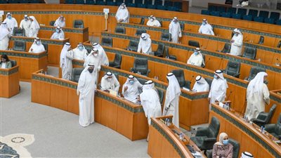 سياسيون كويتيون يتوقعون خسارة مدوية لـ