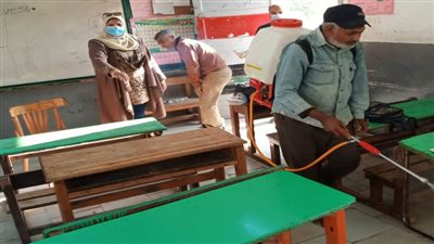 استمرار أعمال التطهير والتعقيم بالمنشآت والمدارس بالشرقية