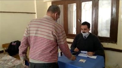 تشديدات على الإجراءات الاحترازية داخل لجان انتخابات النواب بالوادي الجديد