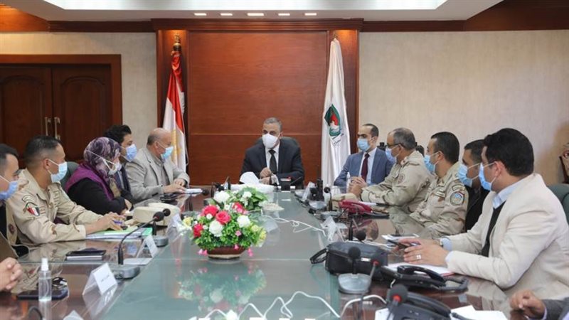 محافظ سوهاج خلال