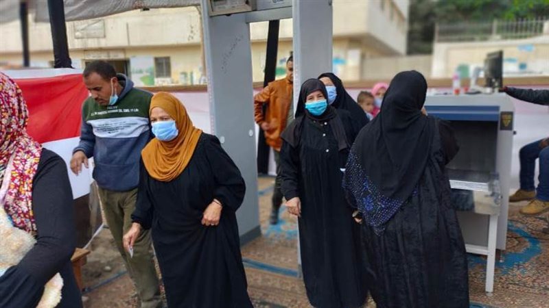 السيدات يتصدرن المشهد