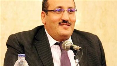 مكتبة القاهرة الكبرى تستعرض 