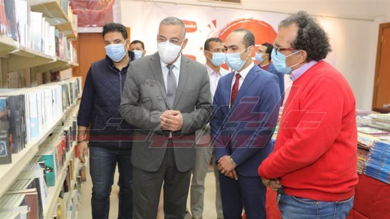 جانب من زيارة محافظ