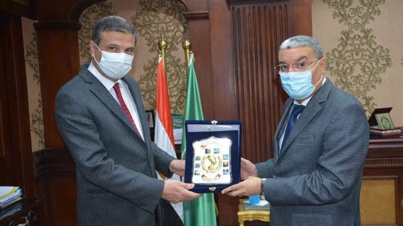 محافظ المنيا ورئيس