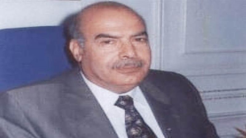 محافظ البحيرة الأسبق