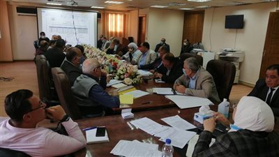 جيهان عبدالمنعم تطمئن على مخرات السيول بجنوب القاهرة