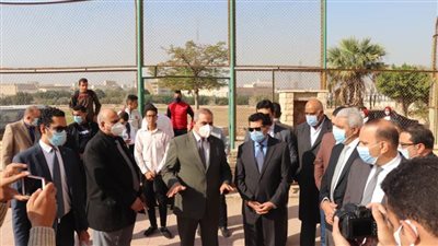 وزير الشباب والرياضة يتفقد ملاعب جامعة الأزهر