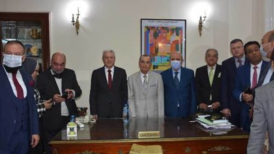 الأمين العام للمحامين العرب يشيد بدور الرئيس السيسي في تحقيق الاستقرار