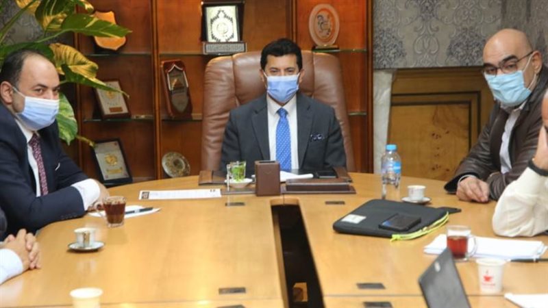 اجتماع وزير الرياضة