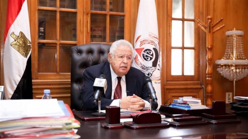 نقيب المحامين