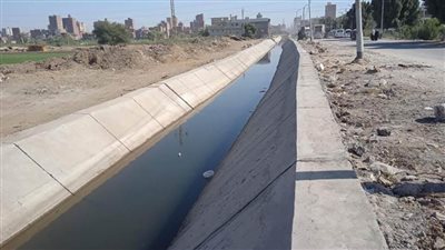 تبطين 4 ترع بأبوقرقاص لترشيد الموارد المائية 