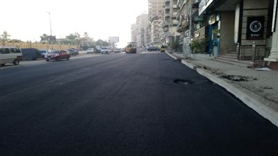 رئيس غرب المنصورة يتابع أعمال تطوير شارع المشاية