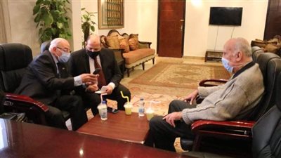 بالصور.. لجنة الحكماء تعقد الاجتماع الأول في نادي الزمالك