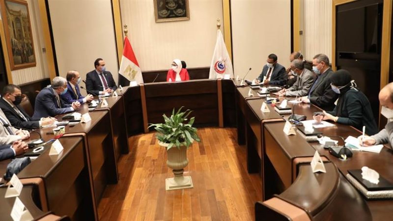 اجتماع وزيرة الصحة