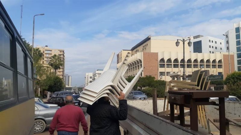 إزالة الاشغالات والإعلانات