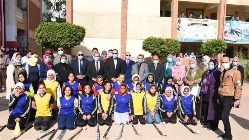 محافظ الشرقية ووكيل