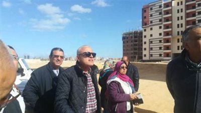 نائب رئيس المجتمعات العمرانية يتفقد أعمال التشطيبات بمشروعات مدينة العلمين الجديدة