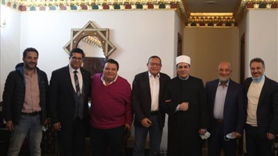 مظهر شاهين يشيد بــ 