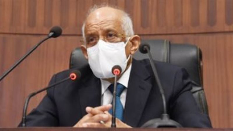 الدكتور علي عبد العال