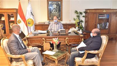 محافظ أسيوط يشدد على ترشيد الإنفاق وتعظيم الاستفادة من الموارد الذاتية للمحافظة