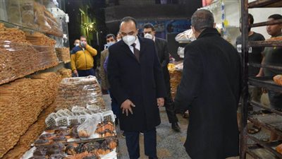  إغلاق ٤ محلات مخالفة في المنيا