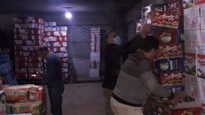 ضبط مخزن مواد غذائية غير مرخص بالمنيا 