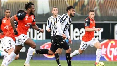 أنجيه يفوز على لوريان بهدفين نظيفين في الدوري الفرنسي