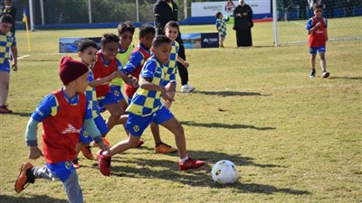 بالصور.. يوم رياضي لمصابي الحروق بنادي 