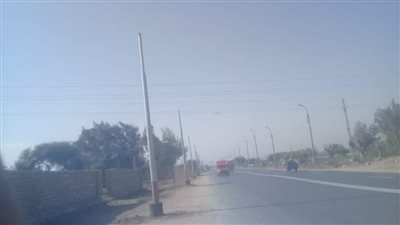 إحلال وتجديد أعمدة الإنارة بعدد من قرى مركز المنيا