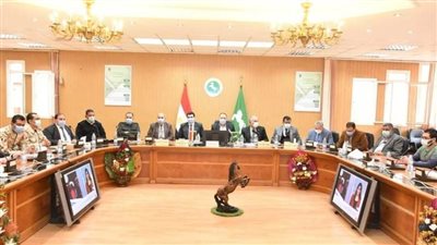 محافظ الشرقية يتابع انتخابات النواب من داخل غرفة العمليات بالديوان العام