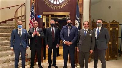 السفير الأمريكي يستقبل وفدًا من تننسيقية شباب الأحزاب والسياسيين