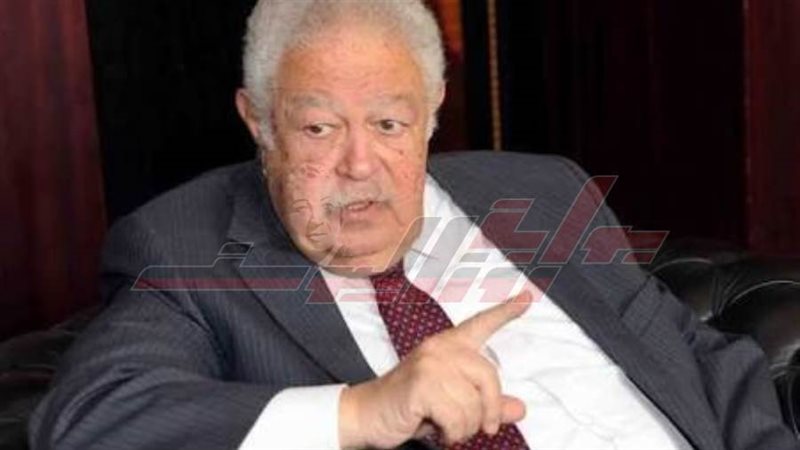 نقيب المحامين