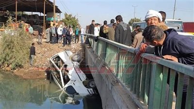 إصابة 6 أشخاص إثر انقلاب سيارة ميكروباص بترعة فى قليوب