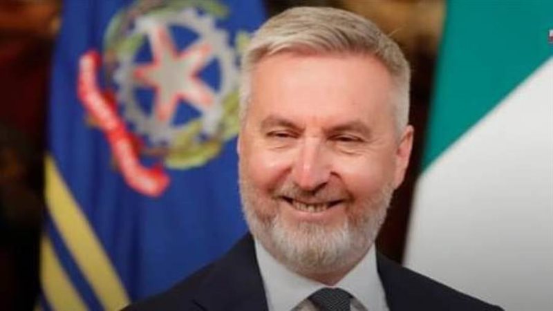 وزير الدفاع الإيطالي