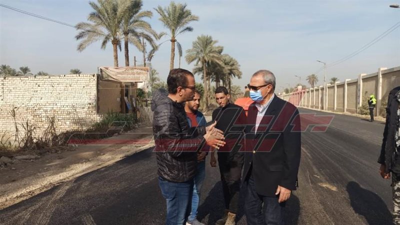 جانب من أعمال الرصف