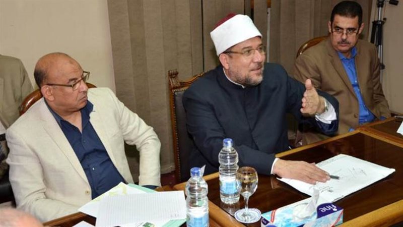 وزير الأوقاف والنائب