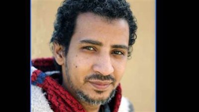 فنان مصري يتسلم جائزة المجلس الهندي  حول كورونا