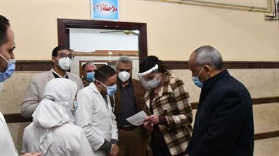 نائب محافظ البحيرة تتابع سير العمل وتوافر المستلزمات بالمستشفيات