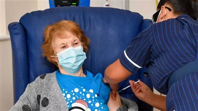 الولايات المتحدة تبدأ التطعيم ضد فيروس كورونا المستجد