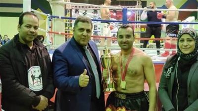 أيمن عامر يحصد ذهبية وكأس بطولة الجمهورية للأساتذة للكيك بوكسينج