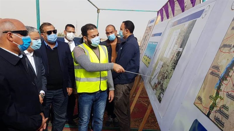 وزير النقل ومحافظ