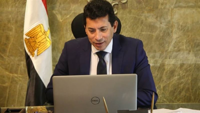 الدكتور اشرف صبحي