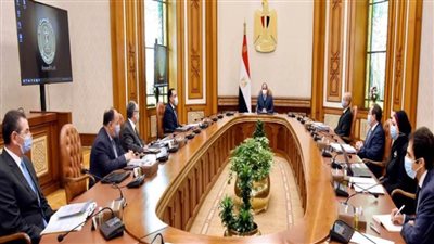 موجز الرابعة... الرئيس السيسي يتابع تحديات قطاعات الصناعة