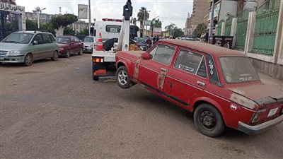 حملة لرفع السيارات المتهالكة من شوارع طلخا