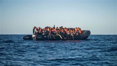 تونس: انتشال جثة وإنقاذ 51 شخصًا تعطل قاربهم أثناء محاولة هجرة غير شرعية