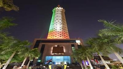 إضاءة برج القاهرة بألوان علم الإمارات بمناسبة زيارة ولي عهد أبو ظبي