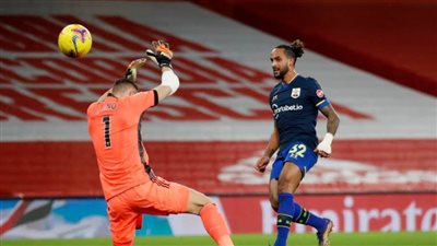 ساوثهامبتون يتعادل أمام أرسنال ويناطح كبار البريميرليج 