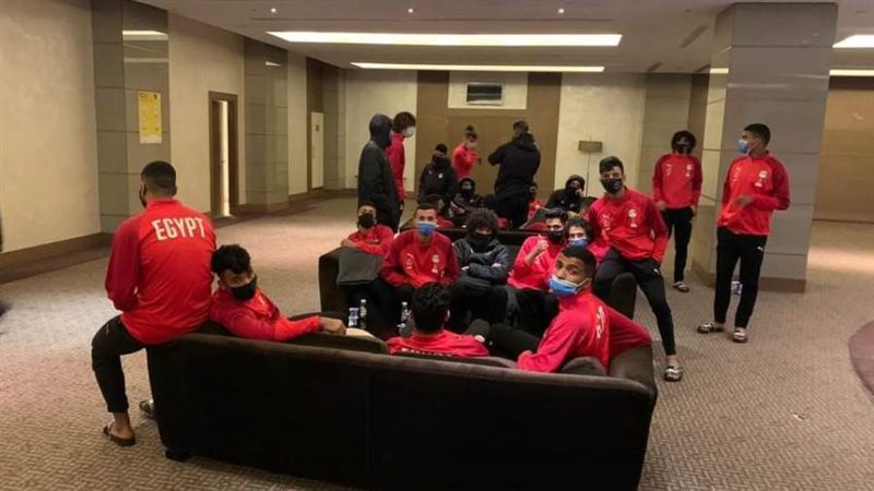 كورونا تضرب صفوف