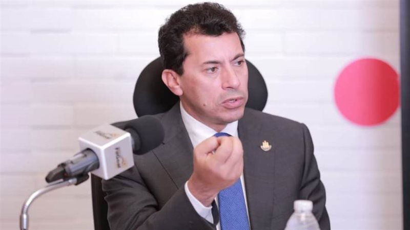 الدكتور أشرف صبحي