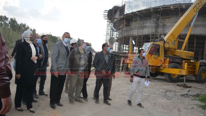 الهجان يتفقد مشروعات